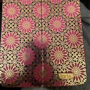 Tarte eyeshadow, blush, bronzer & highlight